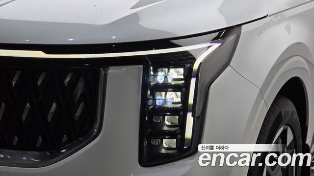 Kia Canival 2025 — photo 8