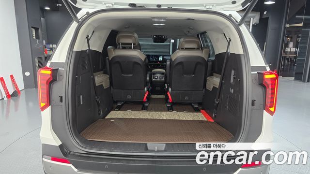 Kia Canival 2025 — photo 35