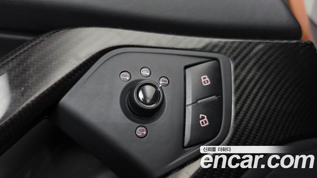 Lamborghini Aventador 2016 — photo 15