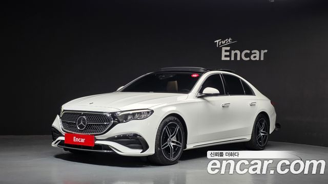 Mercedes-Benz E-Class 2026 — photo 1