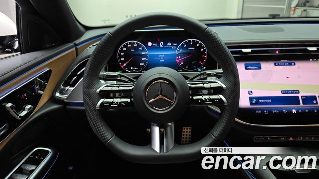 Mercedes-Benz E-Class 2026 — photo 20