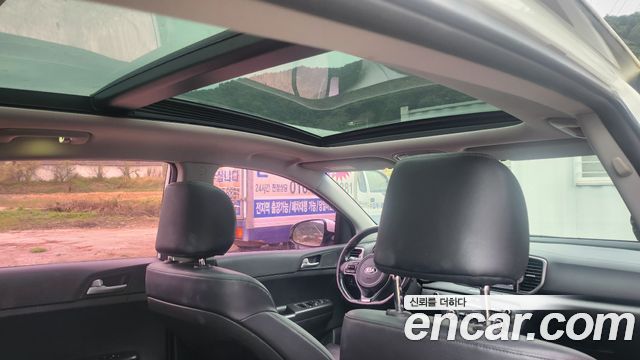 Kia Sportage 2016 — photo 11