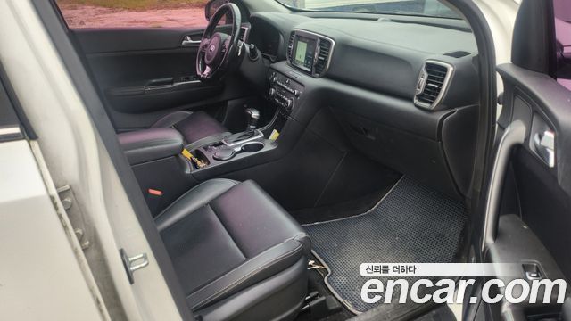 Kia Sportage 2016 — photo 12