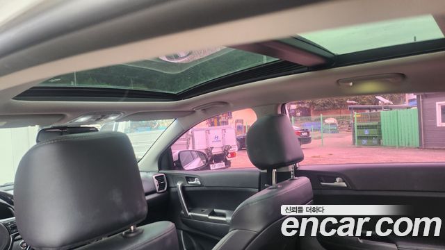 Kia Sportage 2016 — photo 13