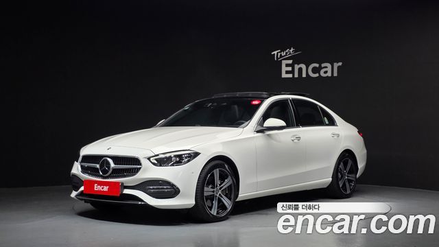 Mercedes-Benz C-Class 2026 — photo 1