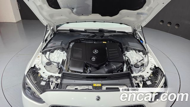Mercedes-Benz C-Class 2026 — photo 6