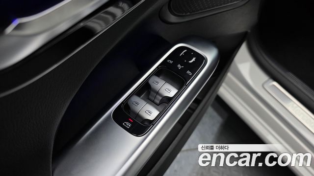 Mercedes-Benz C-Class 2026 — photo 30