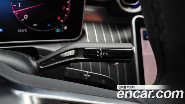 Mercedes-Benz C-Class 2026 — photo 12