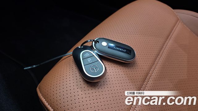Mercedes-Benz C-Class 2026 — photo 21