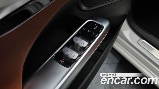 Mercedes-Benz C-Class 2026 — photo 29