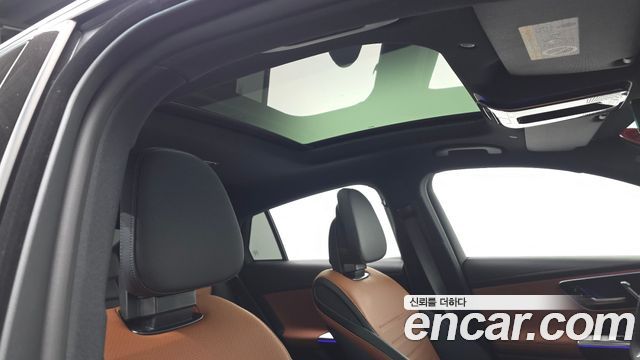 Mercedes-Benz GLC-Class 2025 — photo 17