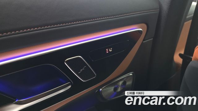 Mercedes-Benz GLC-Class 2025 — photo 19