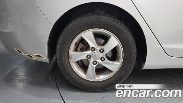 Hyundai AVANTE 2016 — photo 5