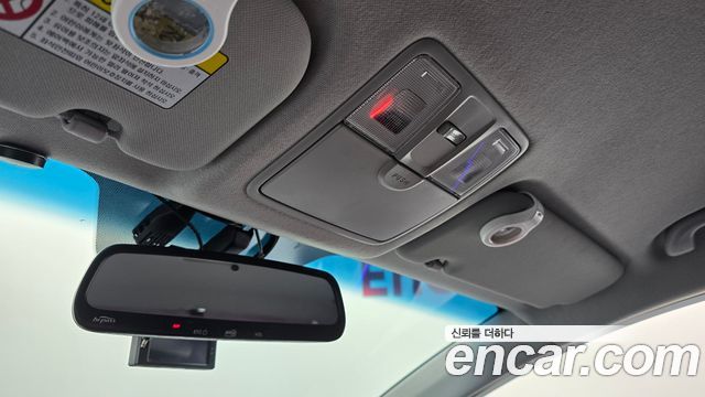 Hyundai AVANTE 2016 — photo 25