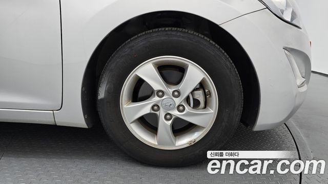 Hyundai AVANTE 2016 — photo 7