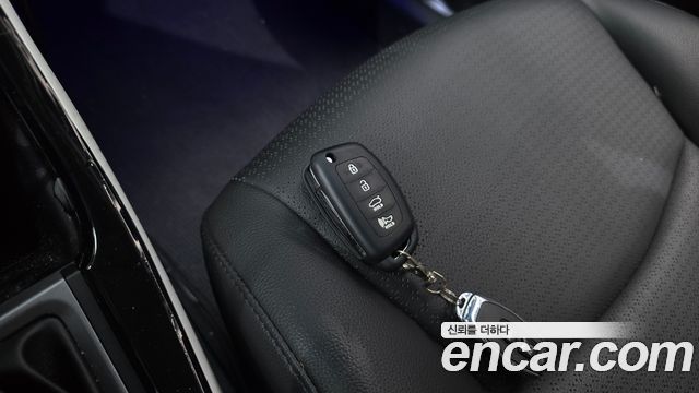 Hyundai AVANTE 2016 — photo 27