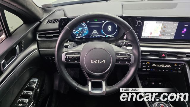 Kia K5 2023 — photo 19