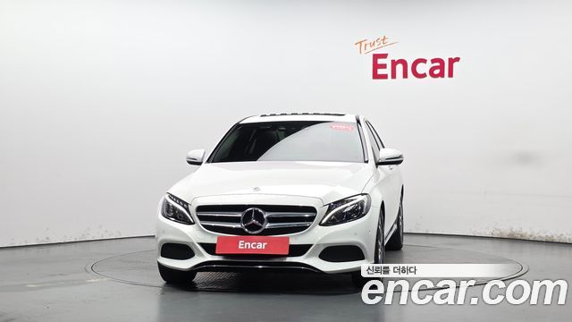 Mercedes-Benz C-Class 2018 — photo 3