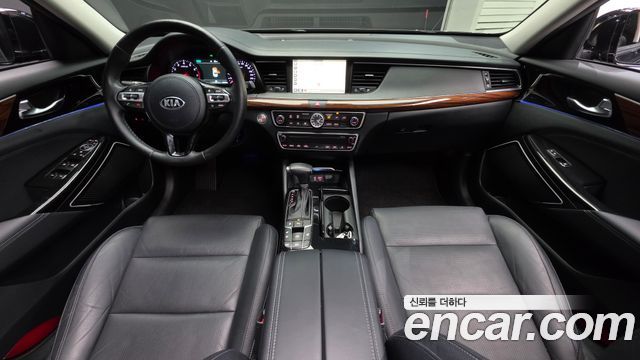 Kia K7 2017 — photo 10
