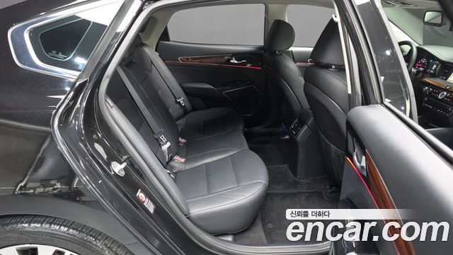 Kia K7 2017 — photo 17