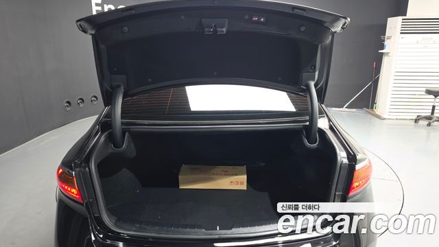 Kia K7 2017 — photo 26