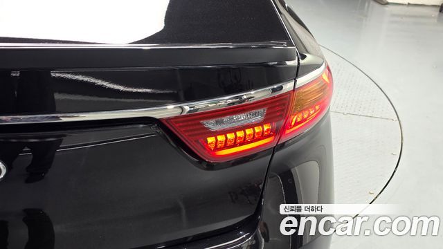 Kia K7 2017 — photo 9