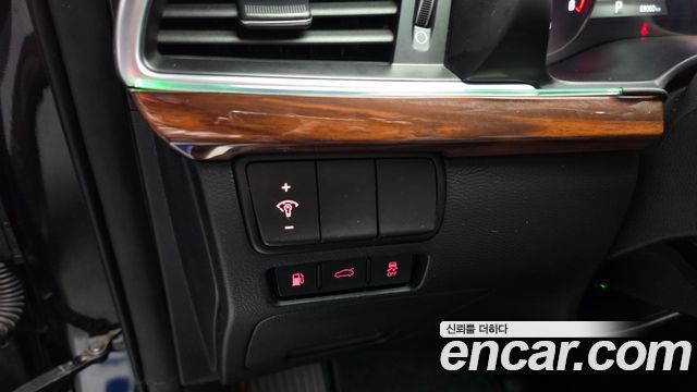 Kia K7 2017 — photo 29