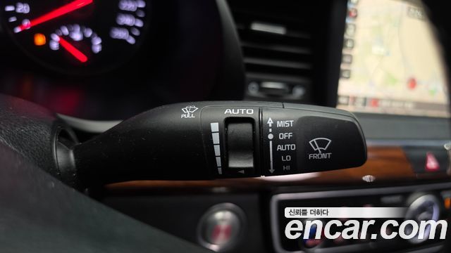 Kia K7 2017 — photo 30