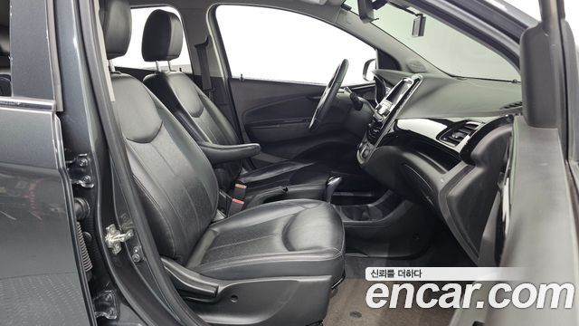 Chevrolet Korea Spark 2017 — photo 16