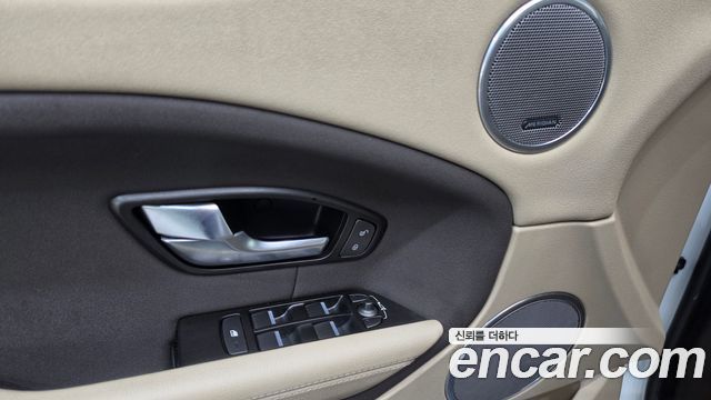 Land Rover Range Rover Evoque 2017 — photo 28
