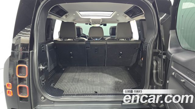 Land Rover Defender 2022 — photo 35