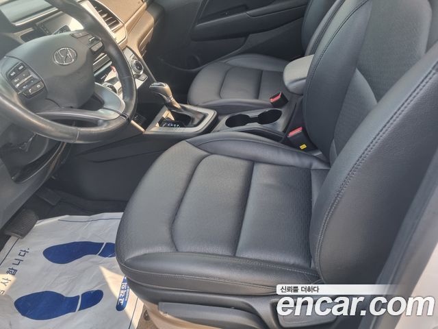 Hyundai AVANTE 2020 — photo 10