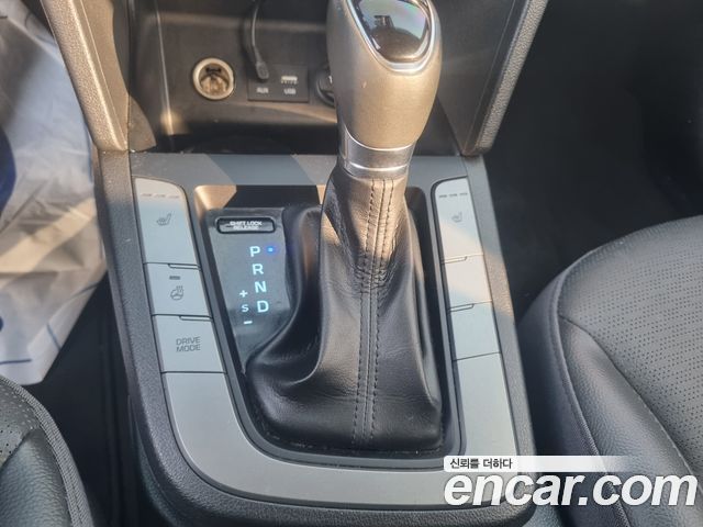 Hyundai AVANTE 2020 — photo 14