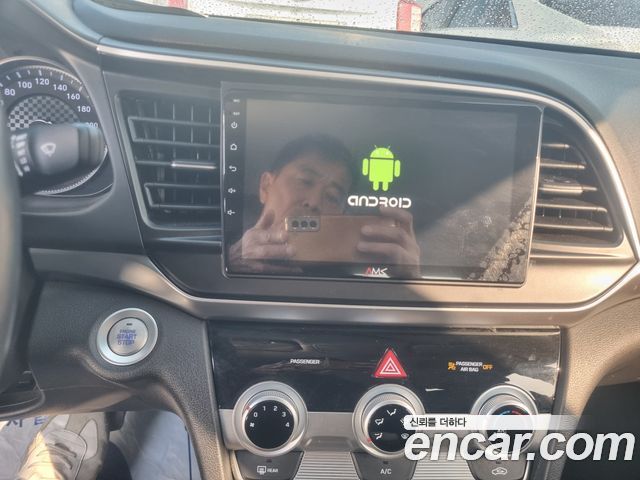 Hyundai AVANTE 2020 — photo 15