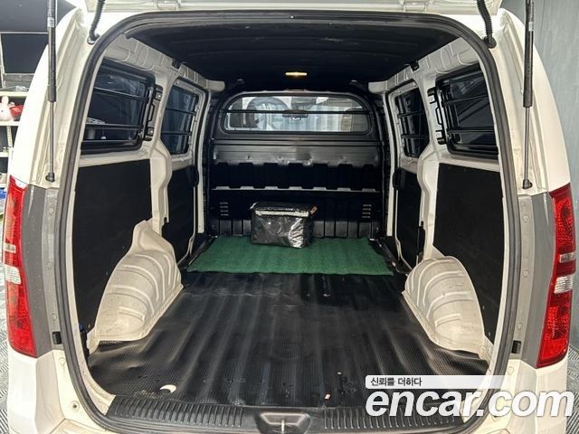 Hyundai Starex 2019 — photo 7