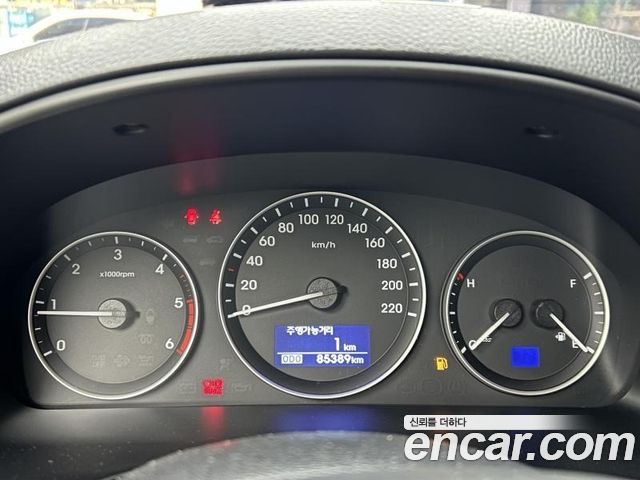 Hyundai Starex 2019 — photo 8