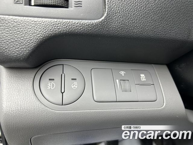 Hyundai Starex 2019 — photo 9