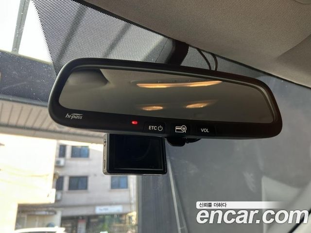 Hyundai Starex 2019 — photo 10
