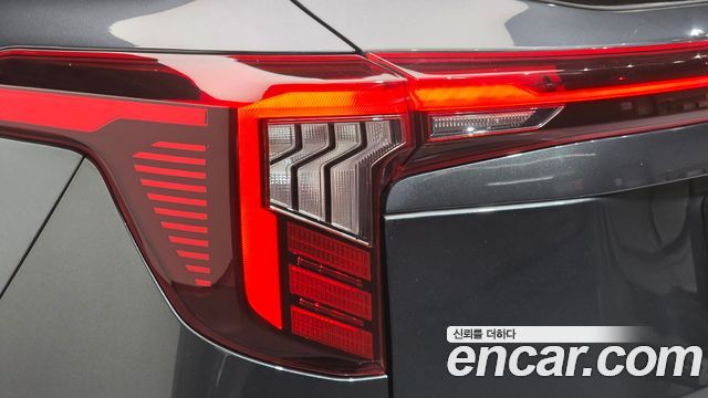 Kia Seltos 2023 — photo 9