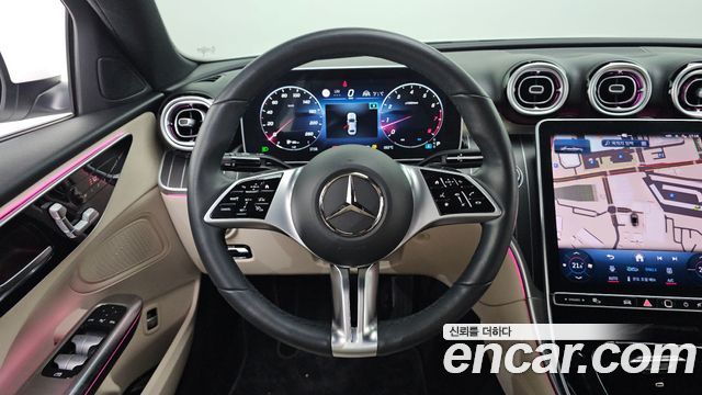Mercedes-Benz C-Class 2023 — photo 19