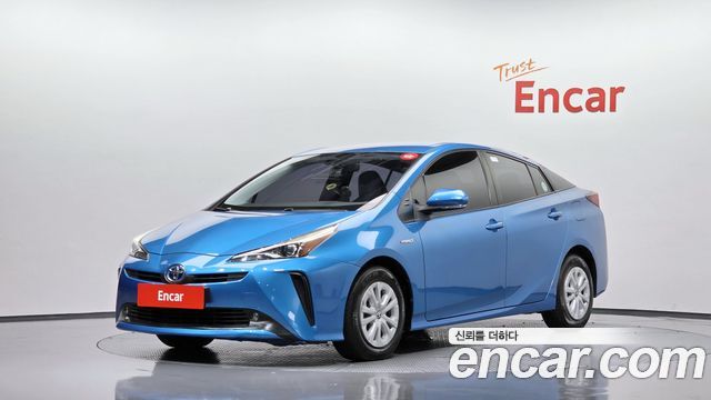 Toyota Prius 2019 — photo 1