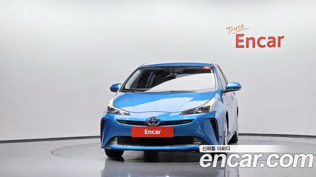 Toyota Prius 2019 — photo 3
