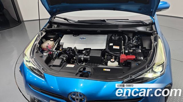 Toyota Prius 2019 — photo 6