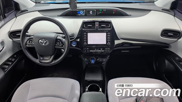 Toyota Prius 2019 — photo 10