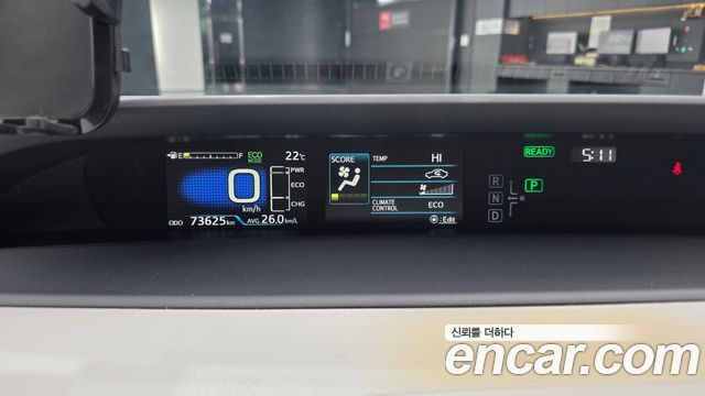 Toyota Prius 2019 — photo 11