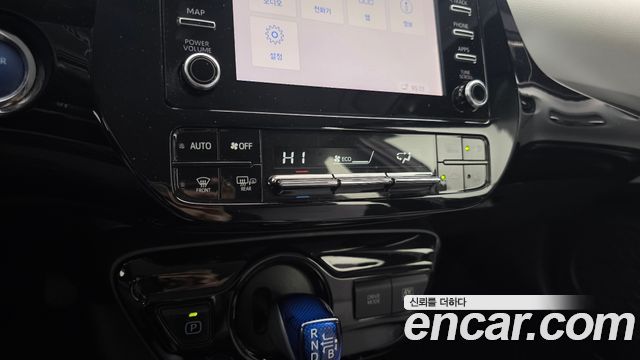 Toyota Prius 2019 — photo 25