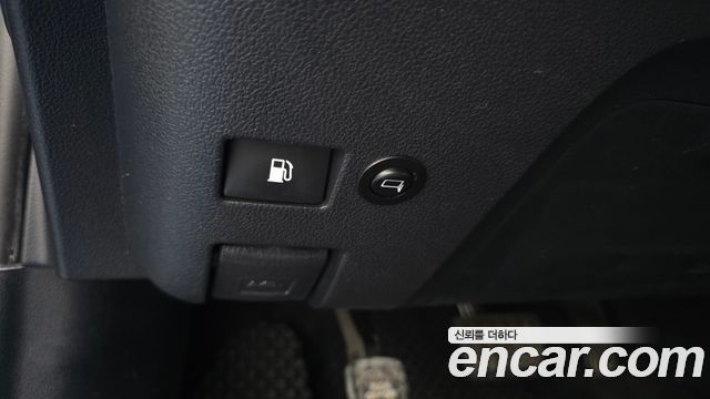 Toyota Prius 2019 — photo 28