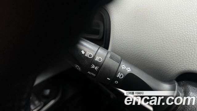 Toyota Prius 2019 — photo 32
