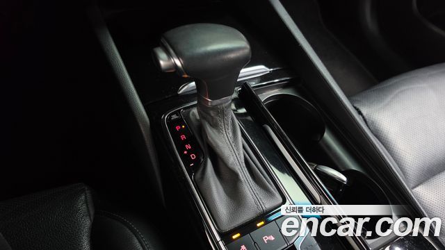 Kia K7 2016 — photo 9