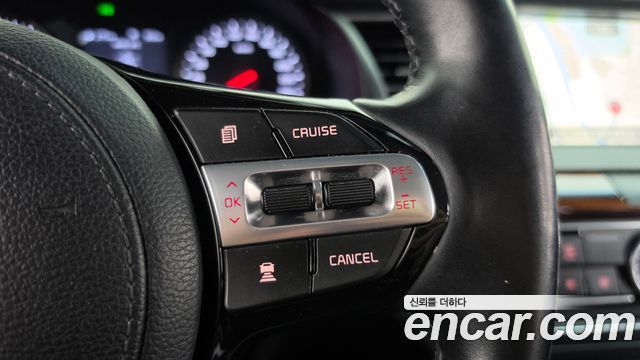 Kia K7 2016 — photo 17